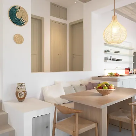 فيلة Themis Homes